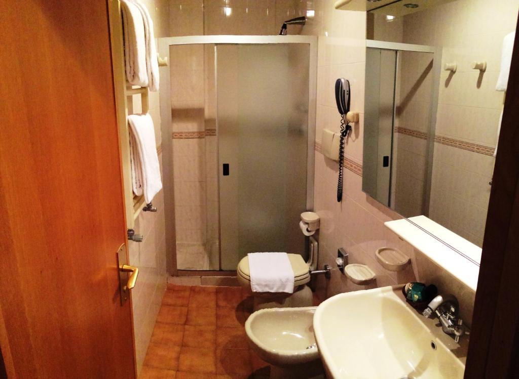 Eden Hotel Varazze Cameră foto